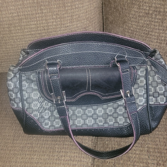 Purse - Picture 1 of 3